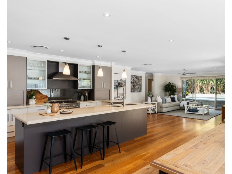 92 Coolawin Circle, Narara NSW 2250
