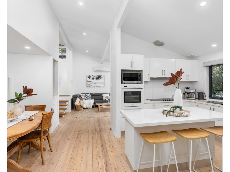 40 Bradleys Road, North Avoca NSW 2260