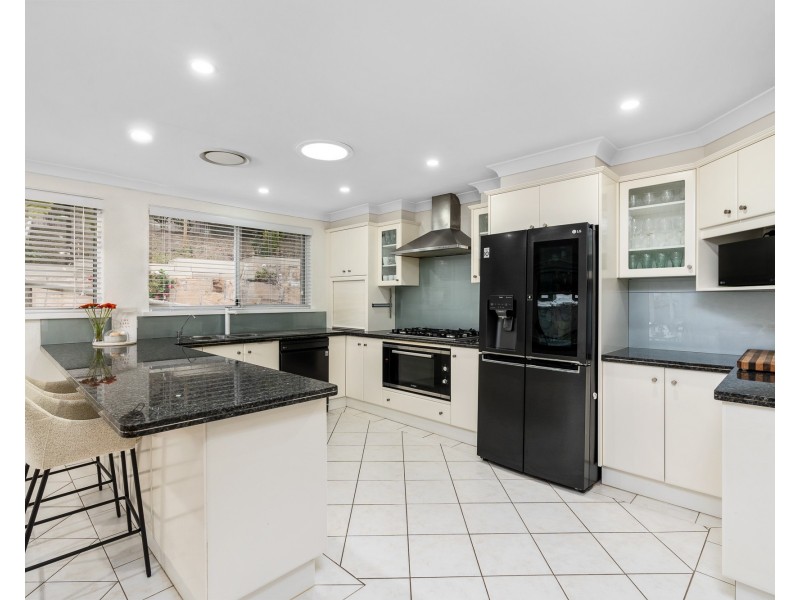 4 Kirra Street, Erina NSW 2250