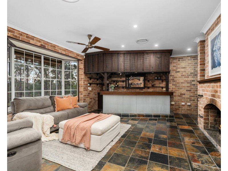 4 Kirra Street, Erina NSW 2250