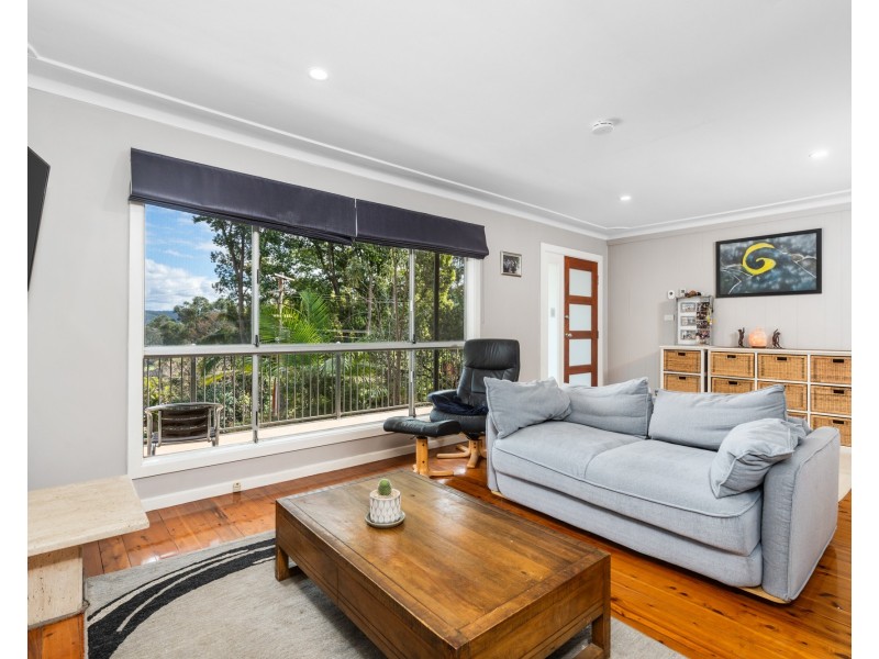 10 Joyce Avenue, Wyoming NSW 2250