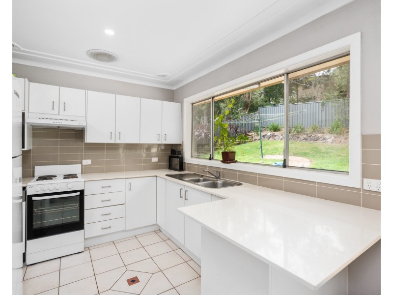 10 Joyce Avenue, Wyoming NSW 2250