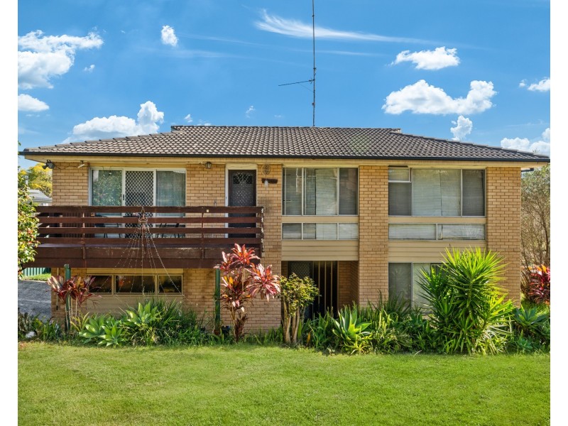 2 & 2A Haynes Street, Wyoming NSW 2250