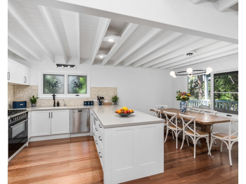 38 Pineridge Close, Lisarow NSW 2250