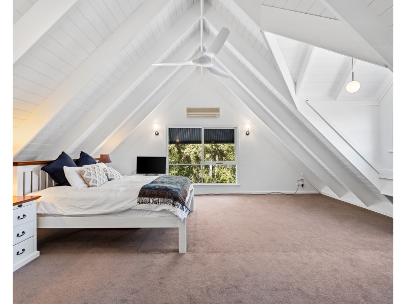 38 Pineridge Close, Lisarow NSW 2250