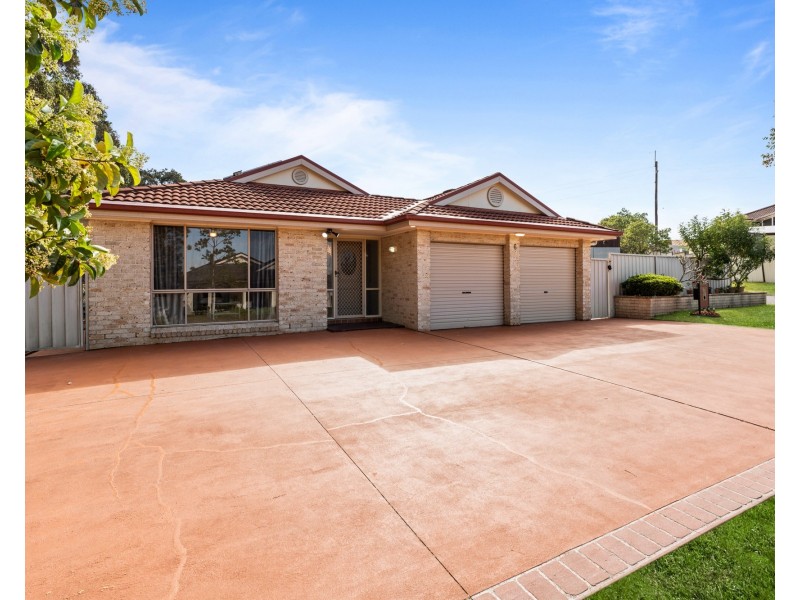 6 Coverdale Close, Lake Haven NSW 2263