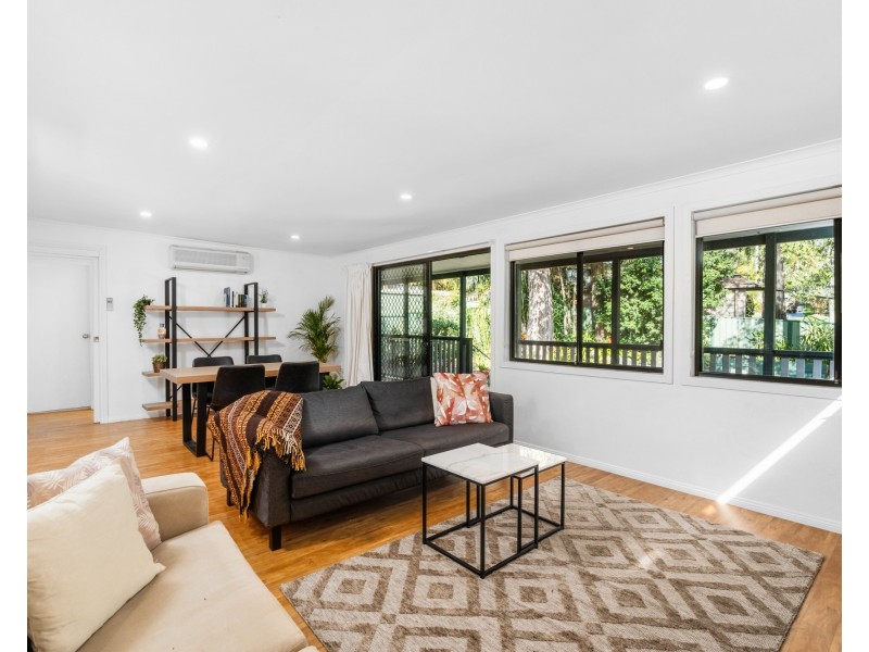 4 Paperbark Close, Wyoming NSW 2250