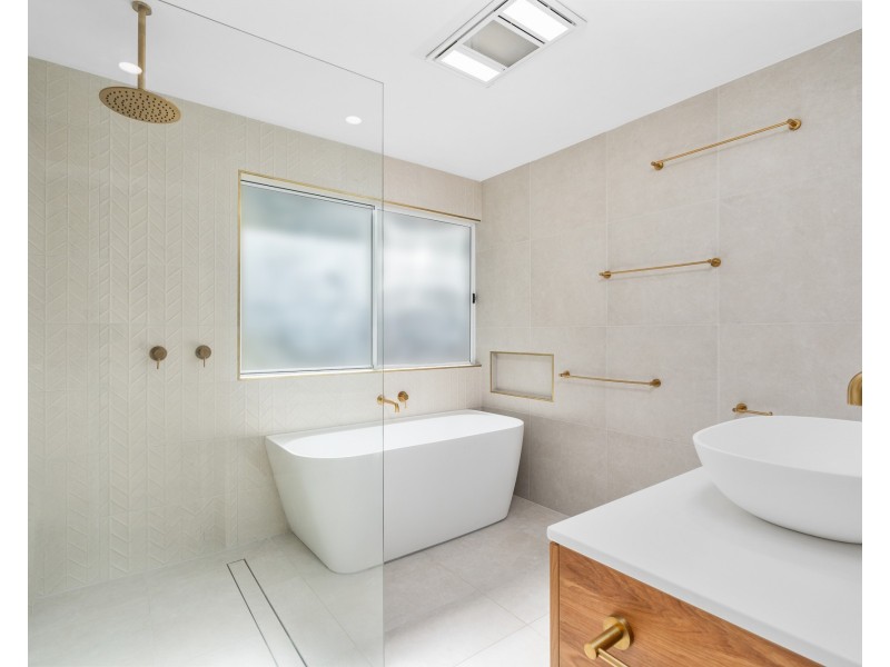 24 Alison Road, Springfield NSW 2250