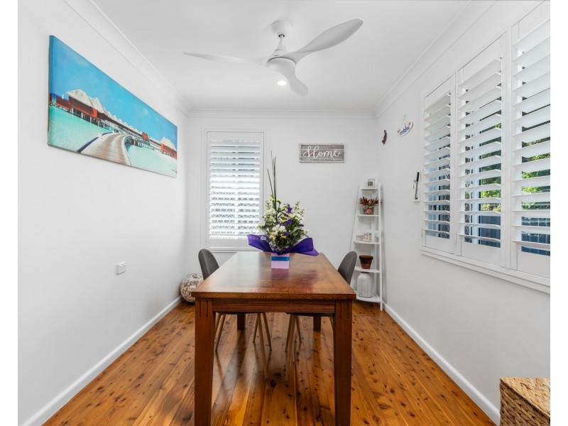 12 Bushlands Avenue, Springfield NSW 2250