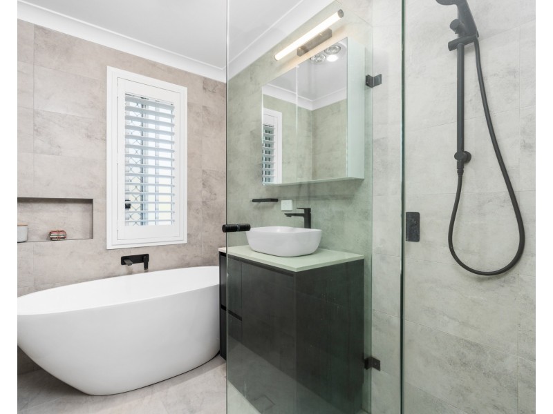 12 Bushlands Avenue, Springfield NSW 2250