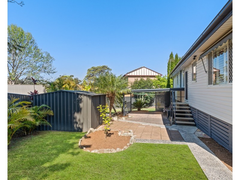 12 Bushlands Avenue, Springfield NSW 2250