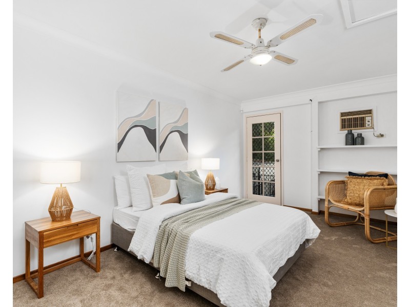 1/11 Christle Street, Green Point NSW 2251