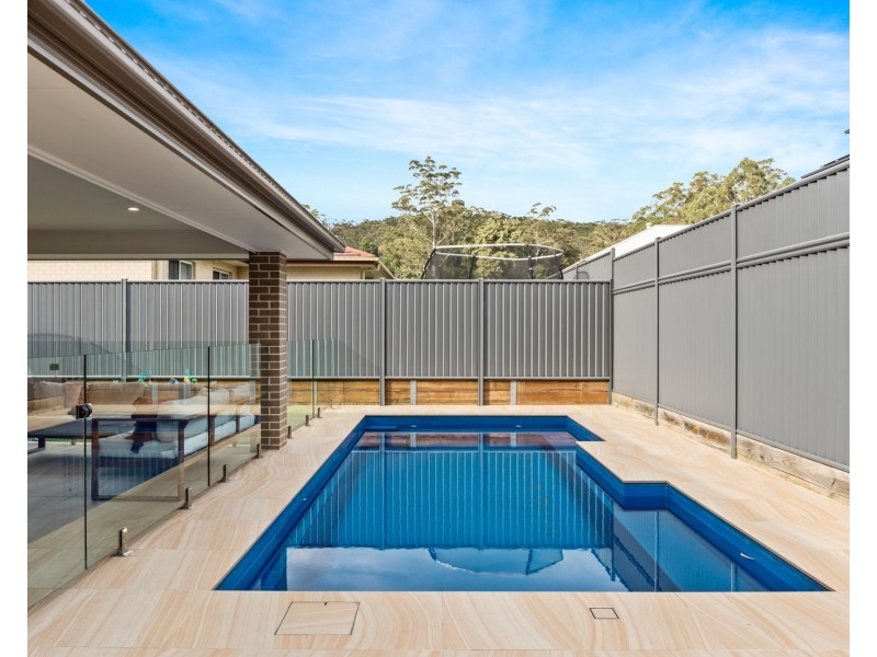 15 Elysian Place, Wyoming NSW 2250