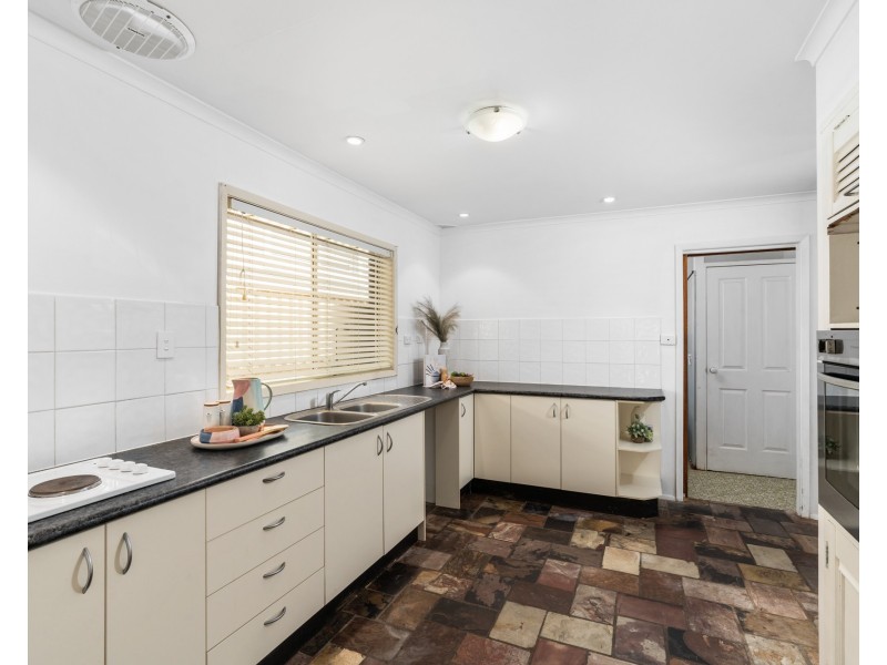 39 Kuburra Road, Erina NSW 2250