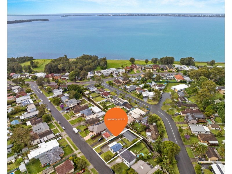 20 Windsor Road, Berkeley Vale NSW 2261