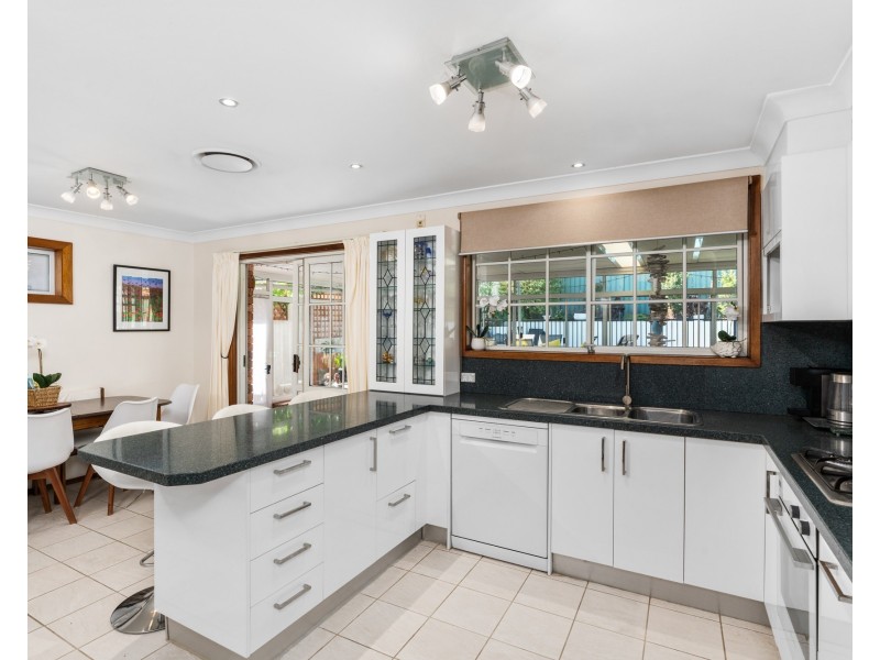 7 Valley View Road, Wyoming NSW 2250