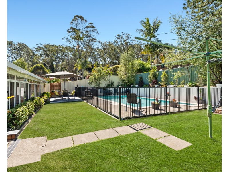 7 Valley View Road, Wyoming NSW 2250