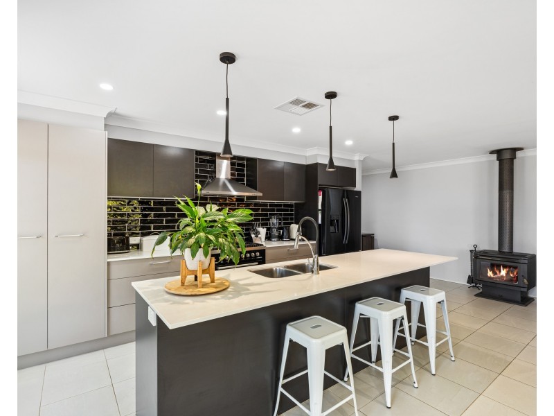 2246 Wisemans Ferry Road, Mangrove Mountain NSW 2250