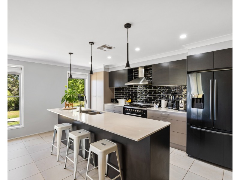 2246 Wisemans Ferry Road, Mangrove Mountain NSW 2250