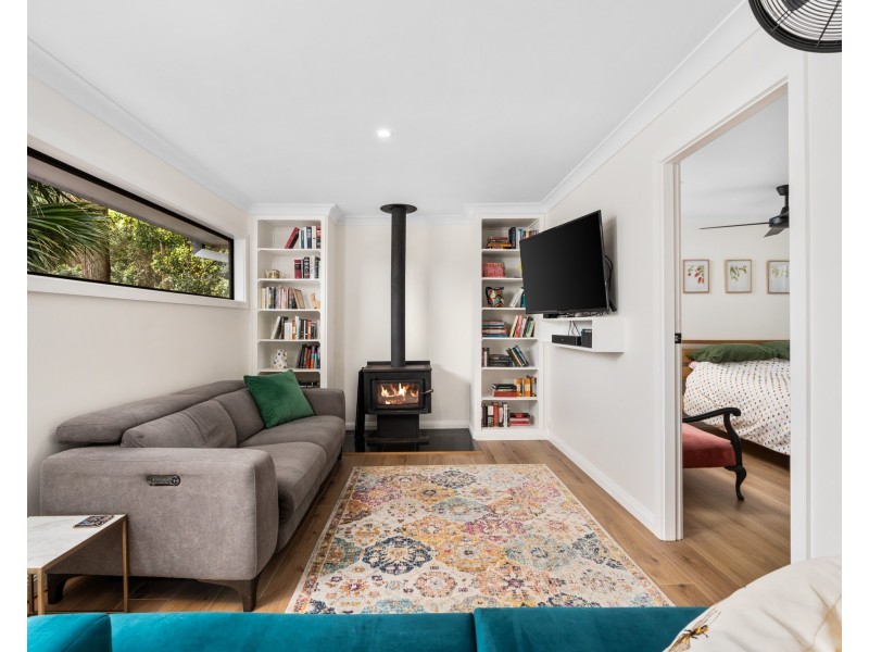 18 Lemon Tree Street, Wyoming NSW 2250