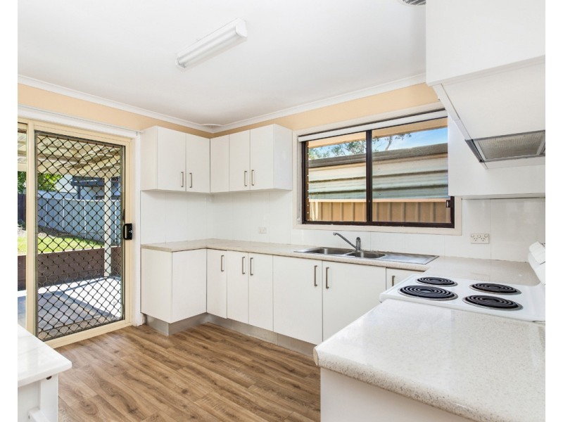 6 Gwydir Street, Bateau Bay NSW 2261