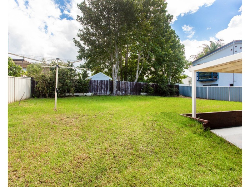 6 Gwydir Street, Bateau Bay NSW 2261