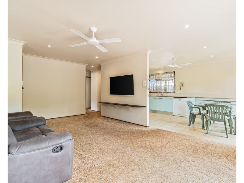 38 Narrawa Avenue, Erina NSW 2250