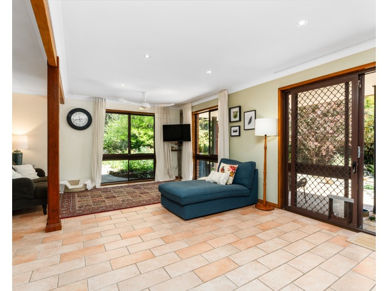 10 Coulter Road, Wyoming NSW 2250