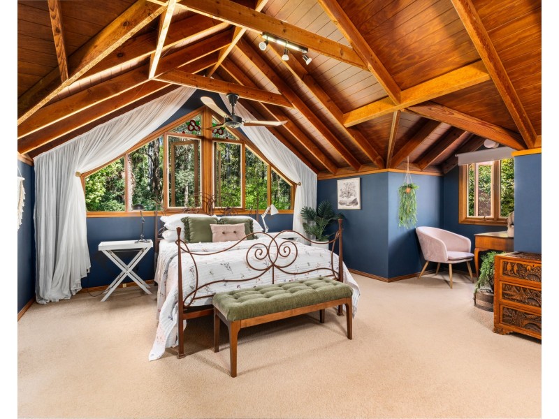 10 Coulter Road, Wyoming NSW 2250