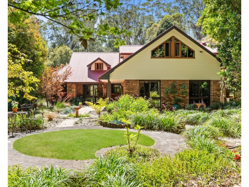 10 Coulter Road, Wyoming NSW 2250