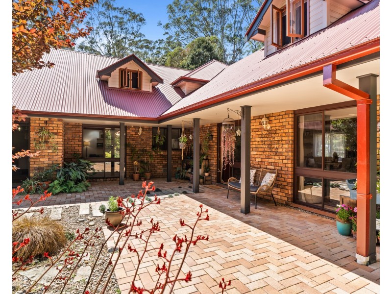 10 Coulter Road, Wyoming NSW 2250