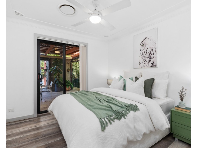 4 Bourbon Street, Wyoming NSW 2250