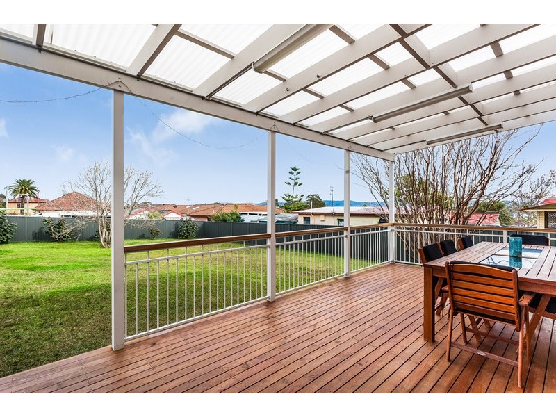 27 Toowoon Bay Road, Long Jetty NSW 2261