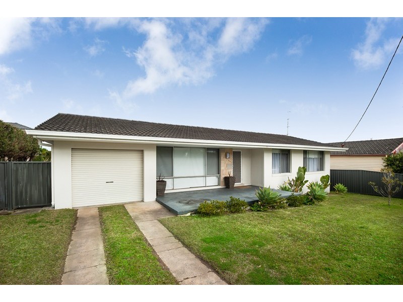 27 Toowoon Bay Road, Long Jetty NSW 2261