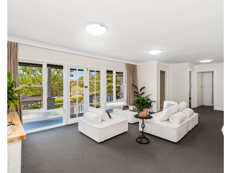 15 Wallarah Street, Lisarow NSW 2250