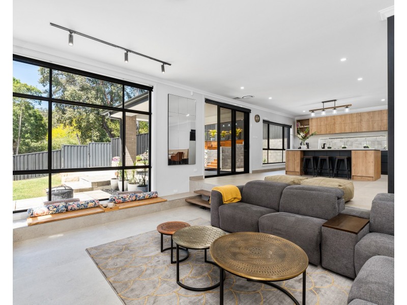 5 Cassinia Close, Lisarow NSW 2250
