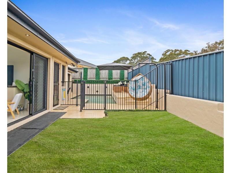 81 Sir Joseph Banks Drive, Bateau Bay NSW 2261