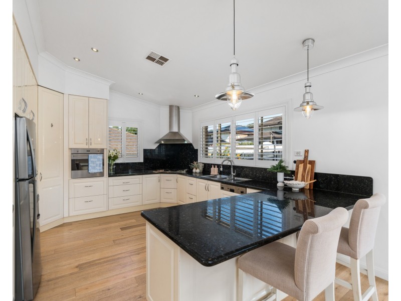 18 Corella Crescent, Narara NSW 2250
