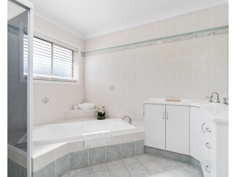 18 Corella Crescent, Narara NSW 2250