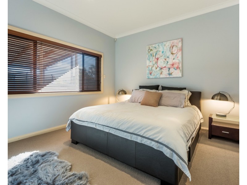 19 Robusta Close, Erina NSW 2250
