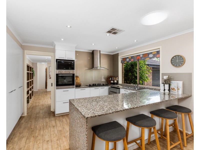 6 Lalor Terrace, Narara NSW 2250