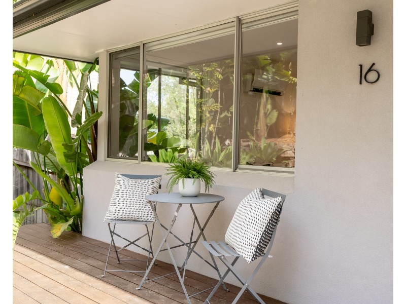 16 Chestnut Street, Wyoming NSW 2250