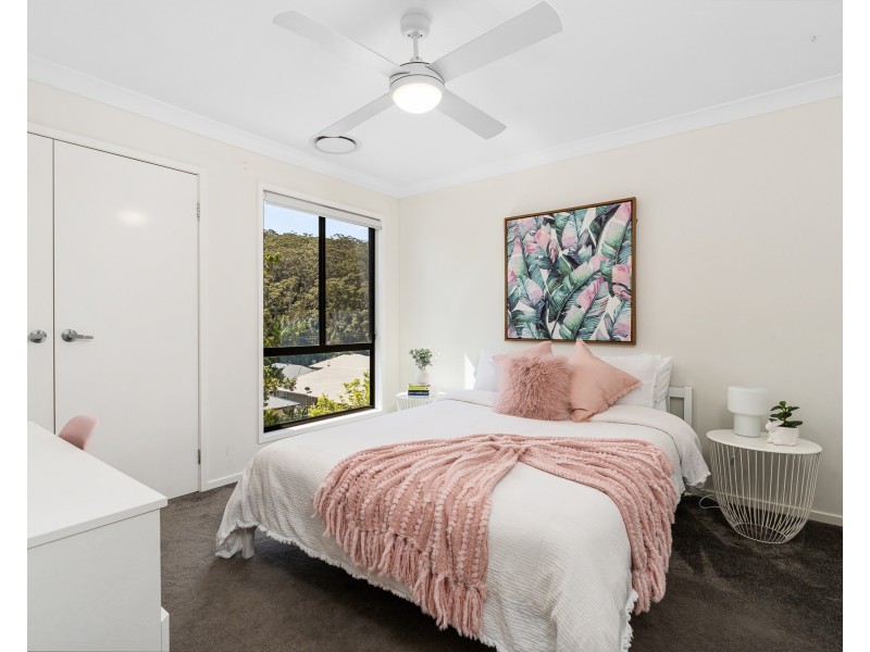 98 Chamberlain Road, Wyoming NSW 2250