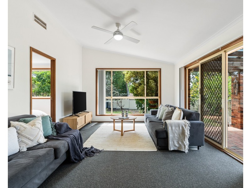 21 Corella Crescent, Narara NSW 2250