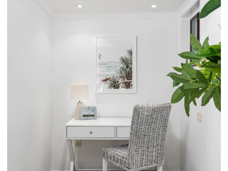 44 Elissa Crescent, Wyoming NSW 2250