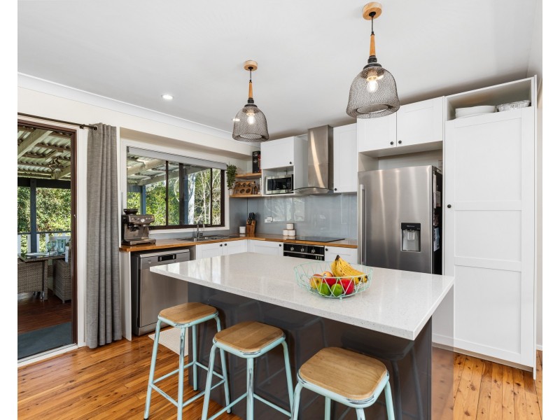 12 Elkhorn Close, Wyoming NSW 2250