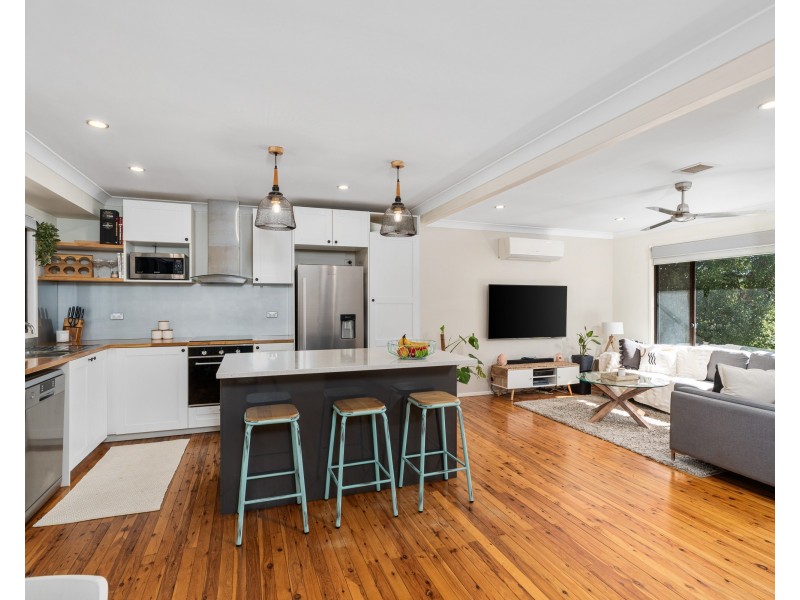 12 Elkhorn Close, Wyoming NSW 2250