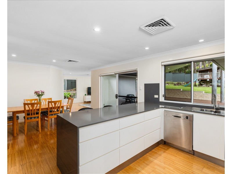 16 Holland Place, Tumbi Umbi NSW 2261