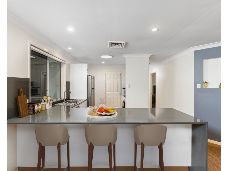 16 Holland Place, Tumbi Umbi NSW 2261