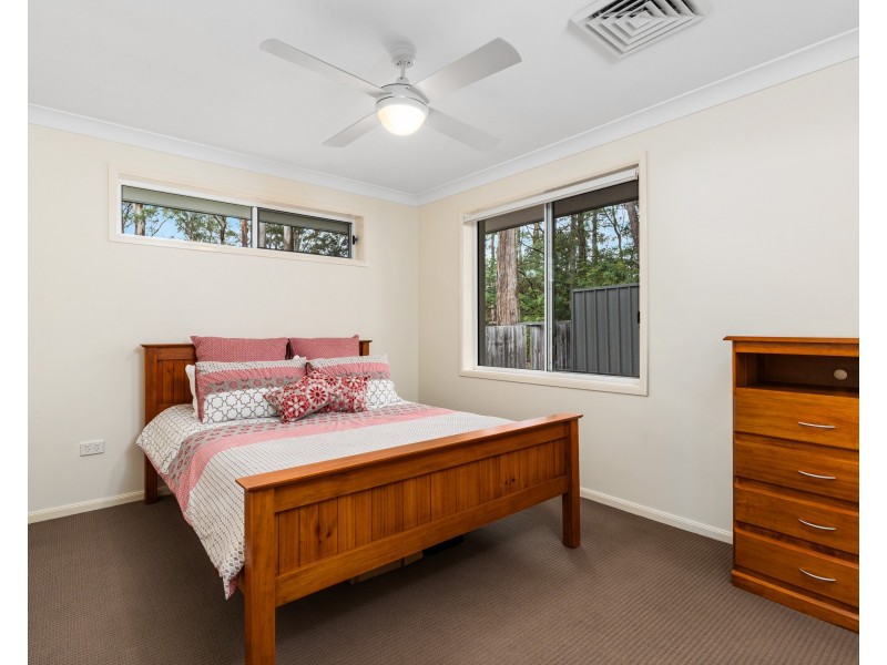 16 Holland Place, Tumbi Umbi NSW 2261